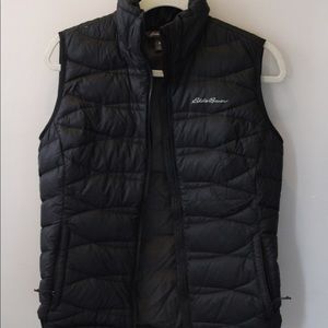 Eddie Bauer women’s small down vest black